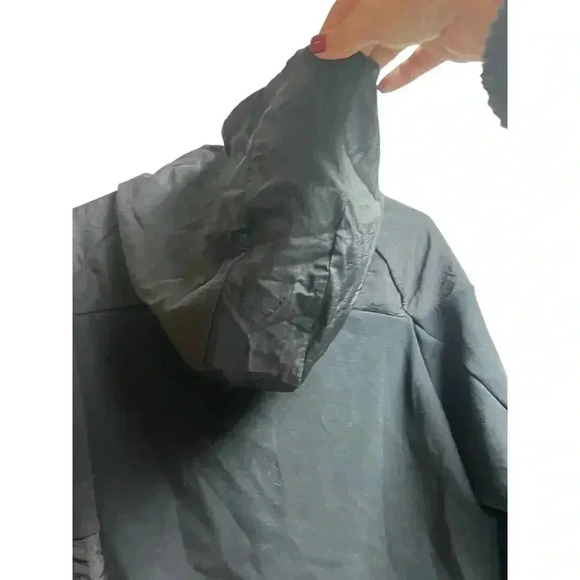 Gymshark Venture Hoodie Cropped Pullover2 Raglan Boxy Activewear Black Medium - Picture 10 of 11